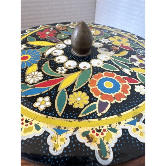 Vintage 1975 Daher Black Floral Series Embossed Biscuit Tin Made in England - Picture 11 of 13